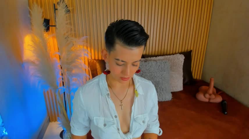 ZoeHenao Adult Chat October 21, 2026