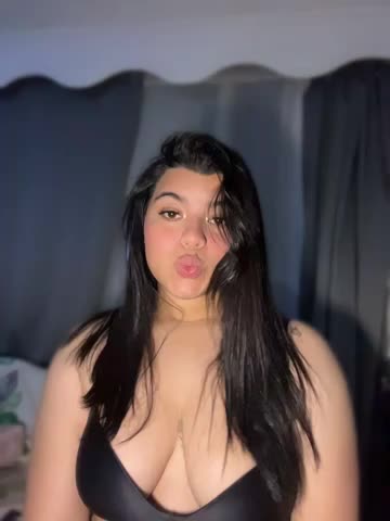 Mia__blakee Adult Chat October 21, 2026
