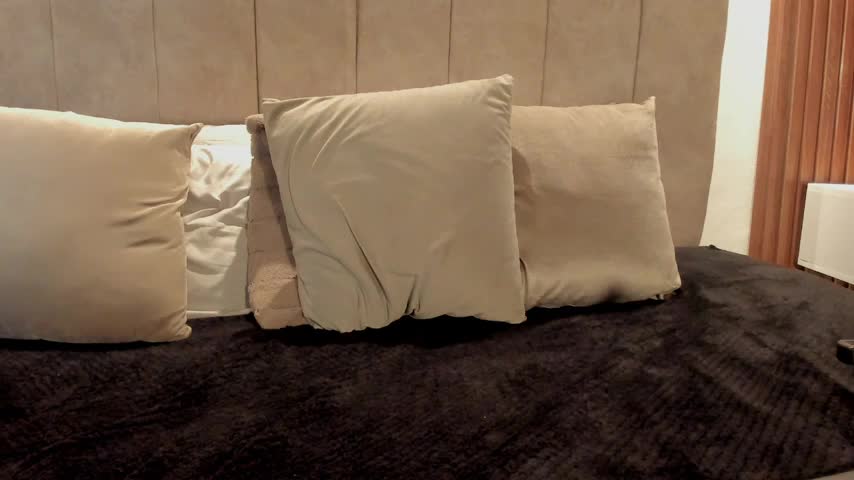 Samantha_Palm Adult Chat October 21, 2026
