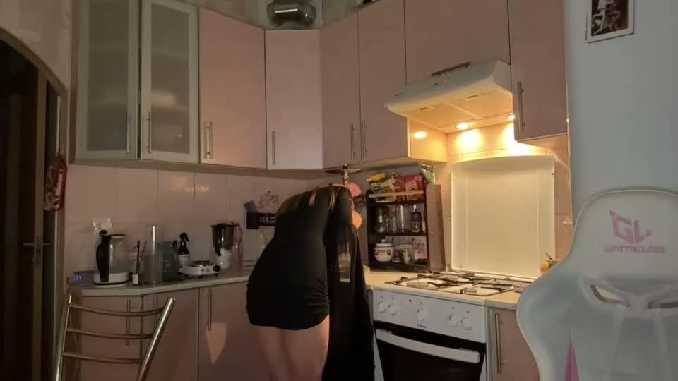 lizbethbackfisch_2026-10-20_19-37-09_133 Adult Chat October 21, 2026
