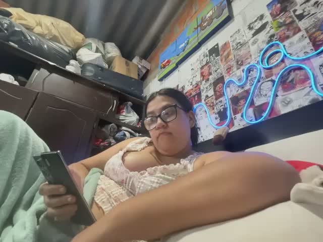 violeta_818 Adult Chat October 21, 2026