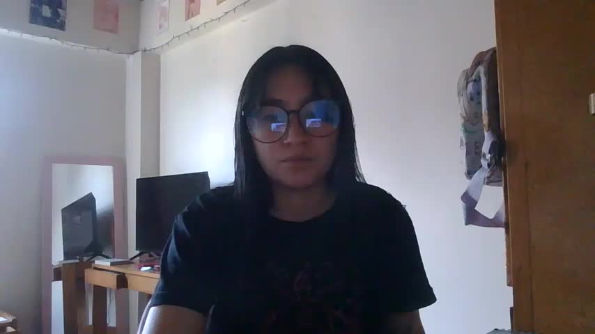 Zui_Luh Adult Chat October 21, 2026