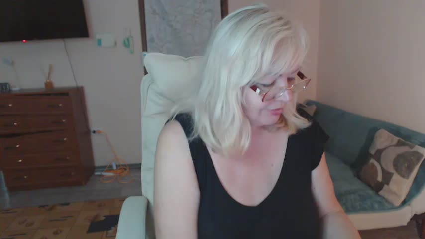 LavandaMay Adult Chat October 22, 2026