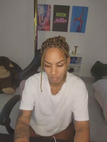 julixxx22 Adult Chat October 22, 2026