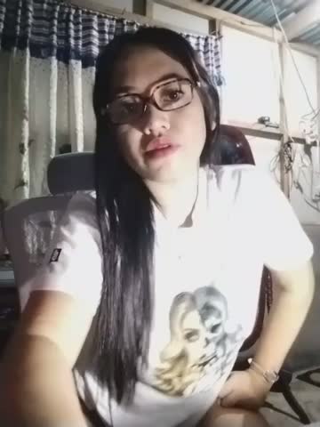 Alisha_27 Adult Chat October 21, 2026