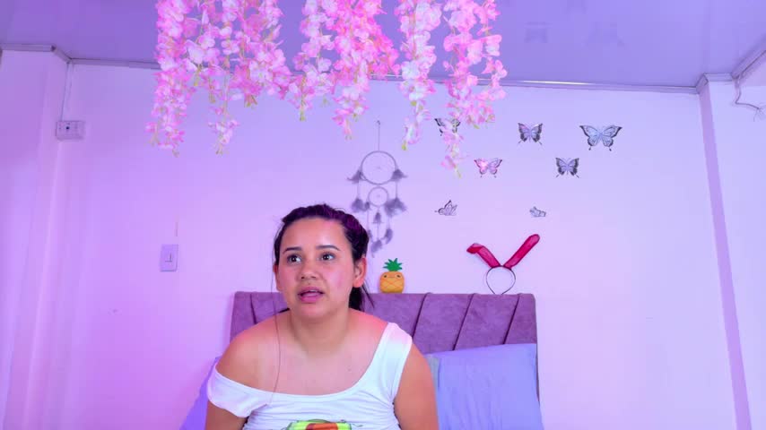 NahomyEvans Adult Chat October 22, 2026