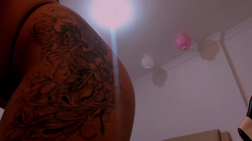 _miaquevedo_ Adult Chat October 21, 2026