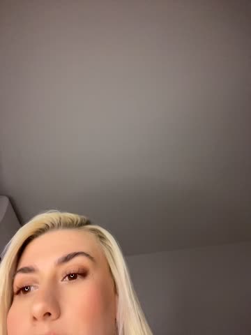 clara_k Adult Chat October 21, 2026