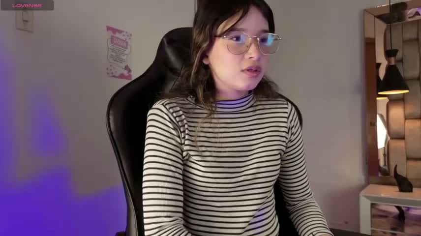 ZoeDear_ Adult Chat October 22, 2026
