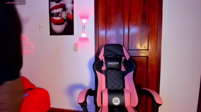 Onix_Cream Adult Chat October 22, 2026