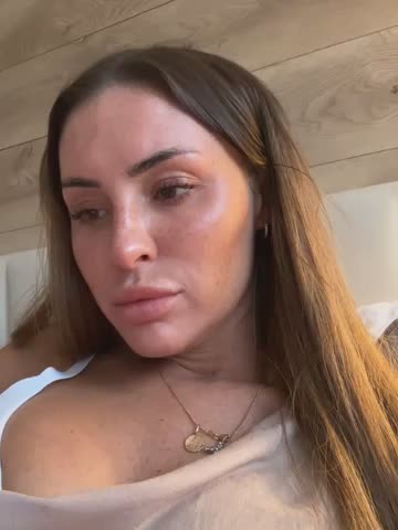 selena_xxx Adult Chat October 21, 2026