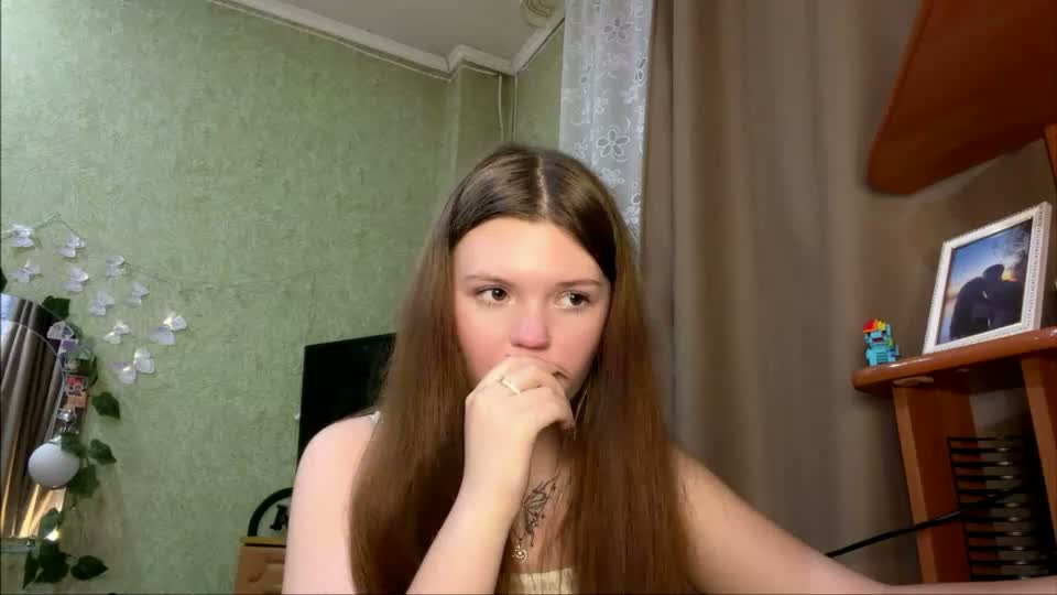 helena_leee Adult Chat October 22, 2026