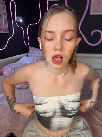 MilaMoone Adult Chat October 22, 2026