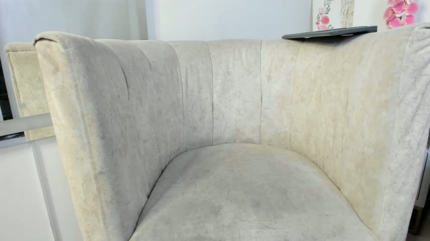 laura_hotties Adult Chat October 22, 2026