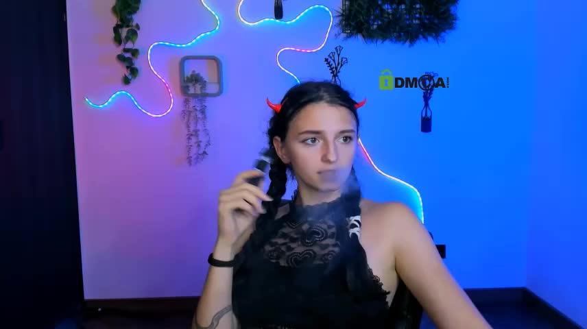 caroline_honeyy Adult Chat October 22, 2026
