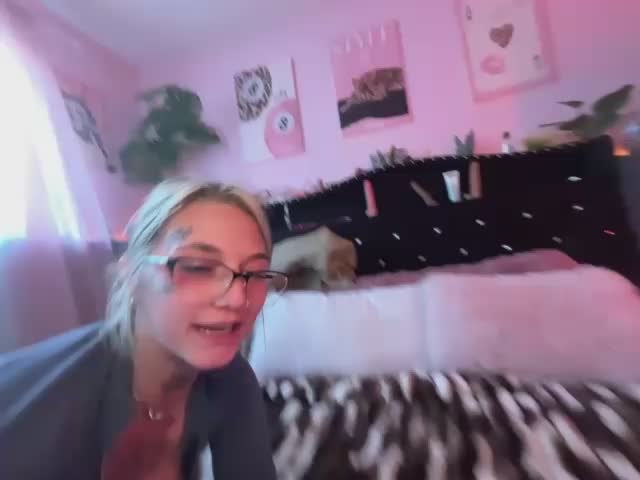 chloetease Adult Chat October 22, 2026
