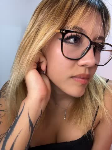 Doll_liaa Adult Chat October 22, 2026