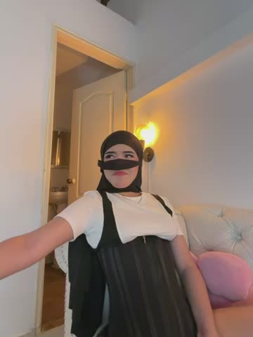 Aseel_thin Adult Chat October 22, 2026