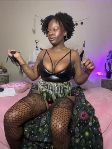 ladiosa_selene Adult Chat October 22, 2026
