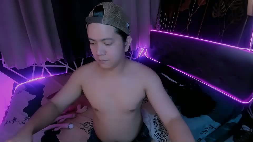 cutielittleasianboy Adult Chat October 23, 2026