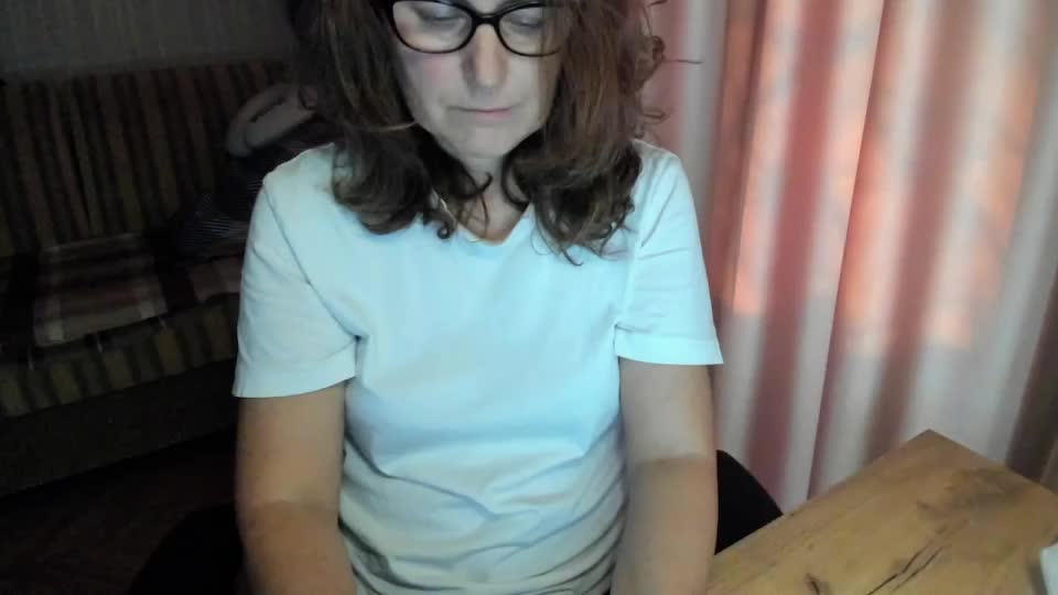 lauraoven Adult Chat October 23, 2026