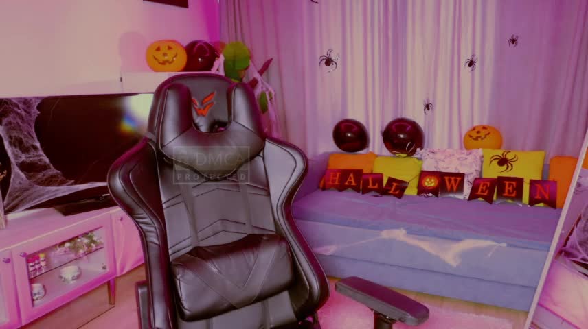 Harley_Quinsy Adult Chat October 23, 2026