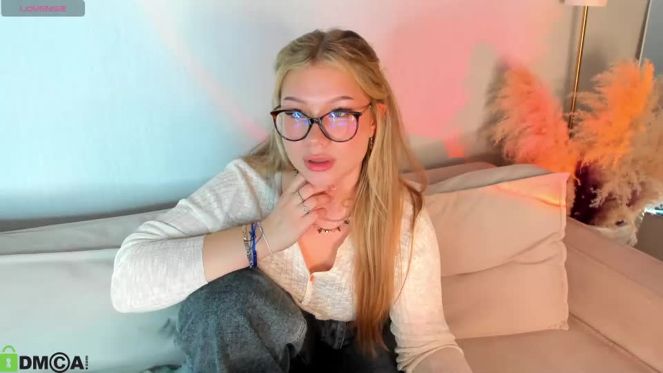 alessia_lee5 Adult Chat October 24, 2026
