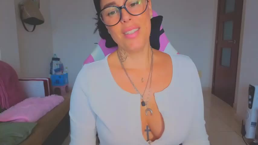 tatii222 Adult Chat October 23, 2026