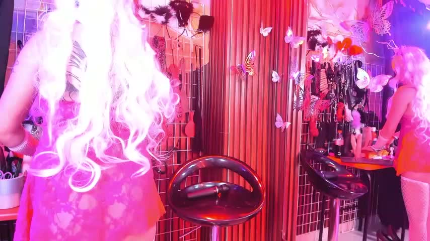 mhannia_bdsm303av Adult Chat October 23, 2026