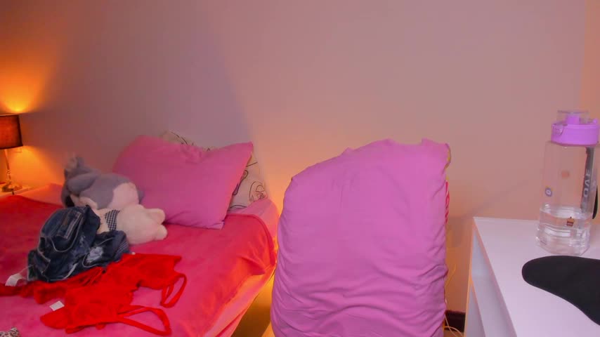 liiliie_petite Adult Chat October 23, 2026