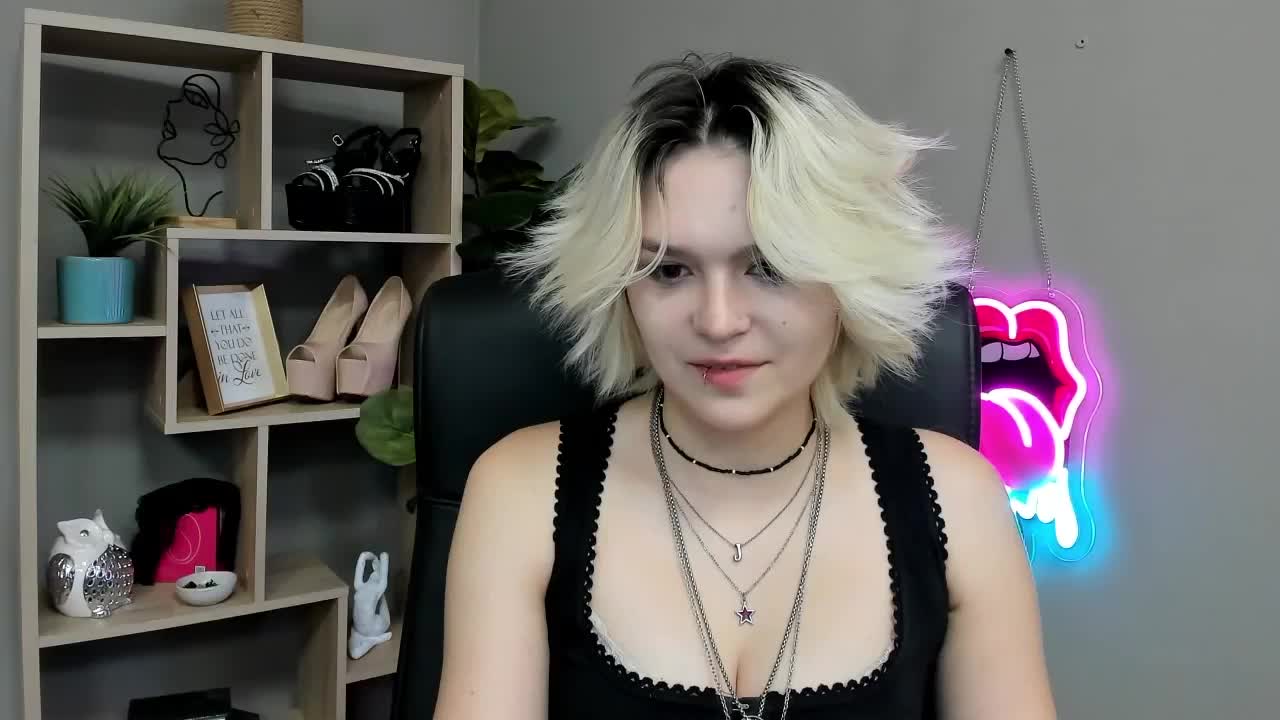 SweetLilyxo Adult Chat October 23, 2026