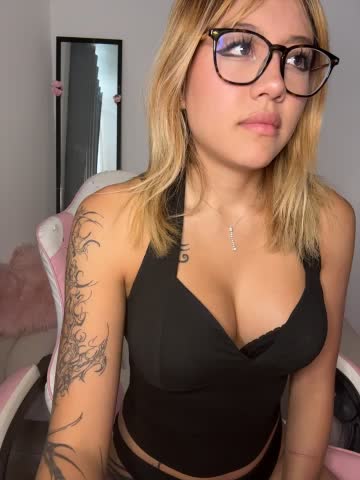 Doll_liaa Adult Chat October 23, 2026