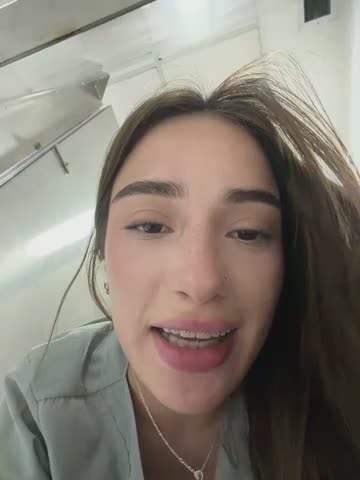 Sweet_Milaa1 Adult Chat October 24, 2026