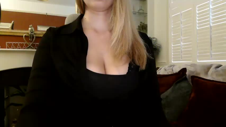 LadyLaraX Adult Chat October 25, 2026