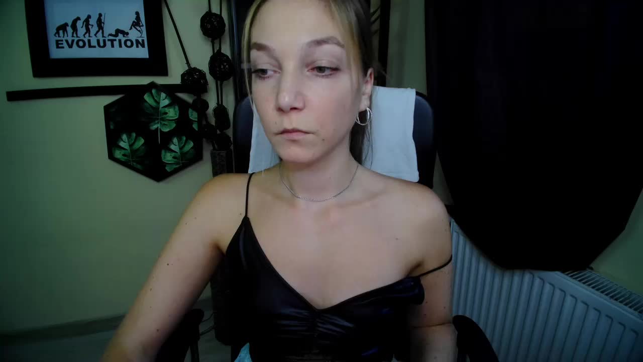 EmillyExtasy Adult Chat October 25, 2026