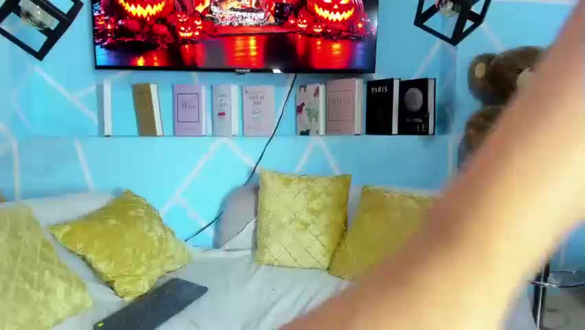 sara_blom Adult Chat October 26, 2026