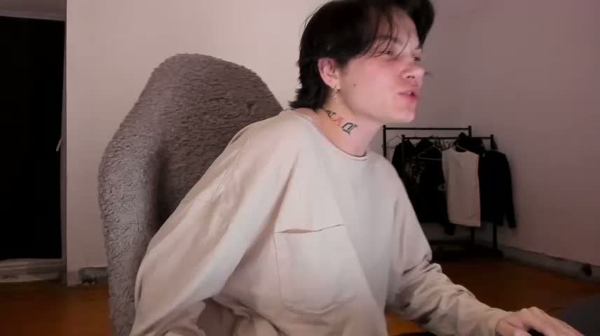 esajukyy Adult Chat October 25, 2026