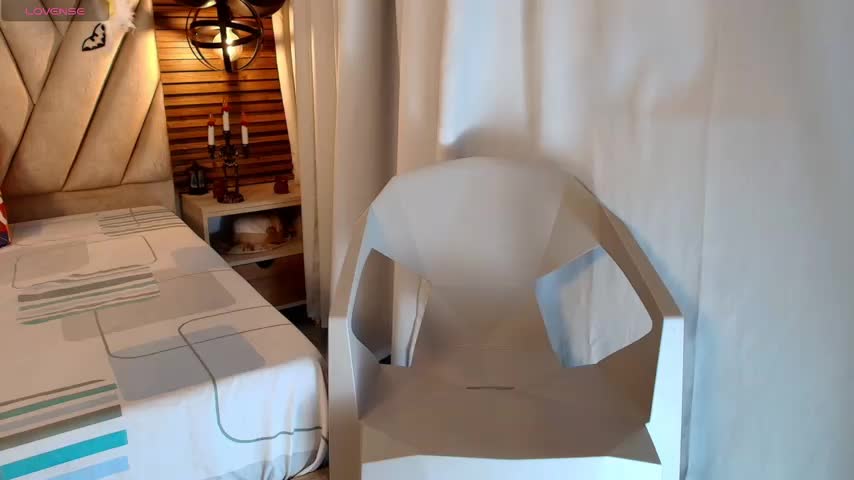 isabella_luxet Adult Chat October 25, 2026