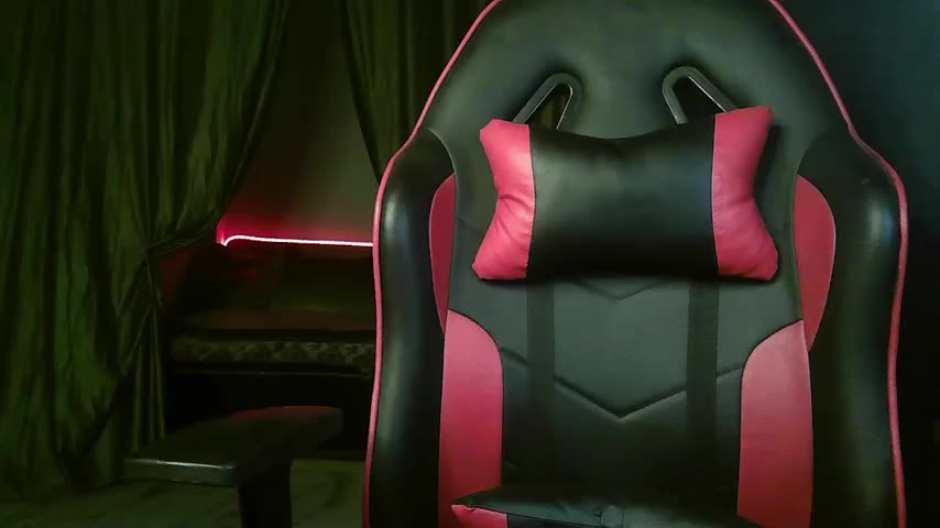 sexysia77 Adult Chat October 26, 2026