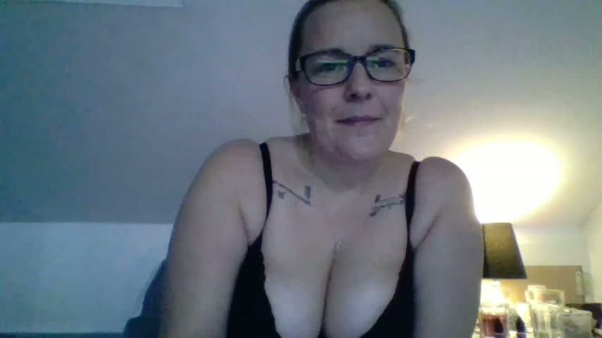 scrummymummy2 Adult Chat October 25, 2026