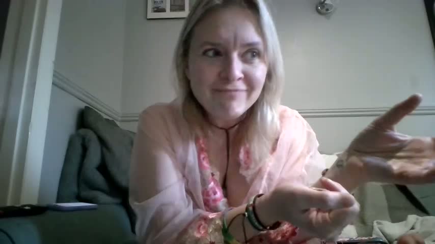 MrsMercedes26 Adult Chat October 26, 2026