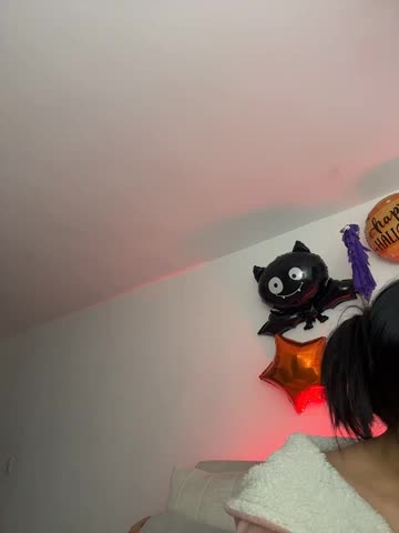 EmilyCxx Adult Chat October 26, 2026