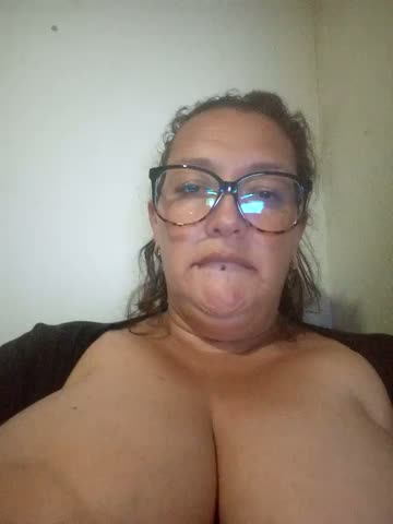 _Saraqueen-- Adult Chat October 27, 2026