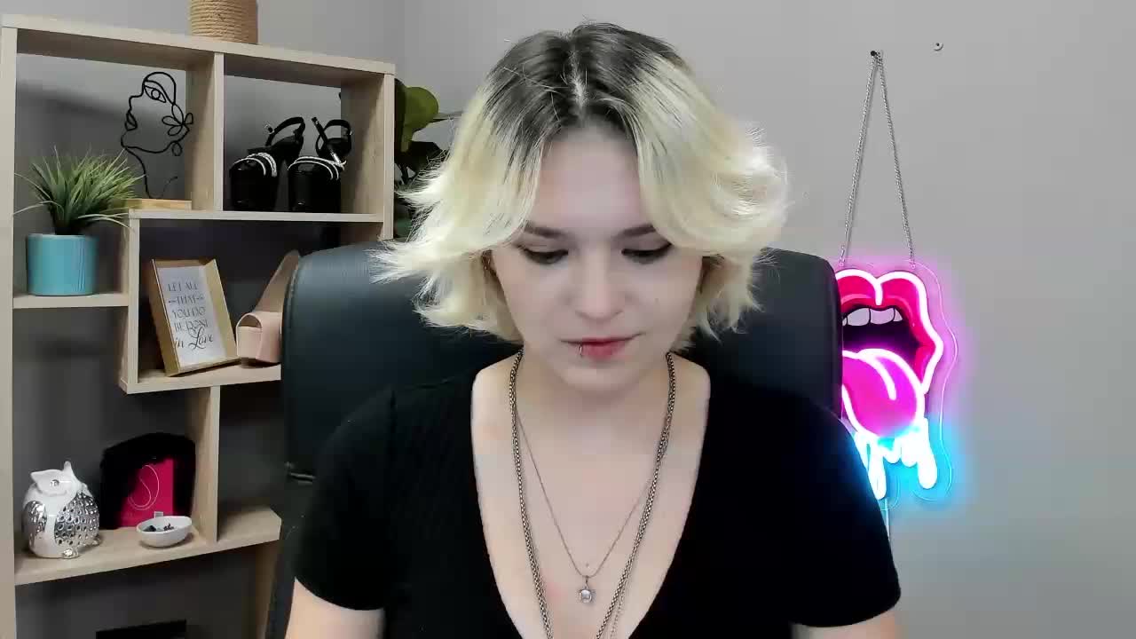 SweetLilyxo Adult Chat October 27, 2026