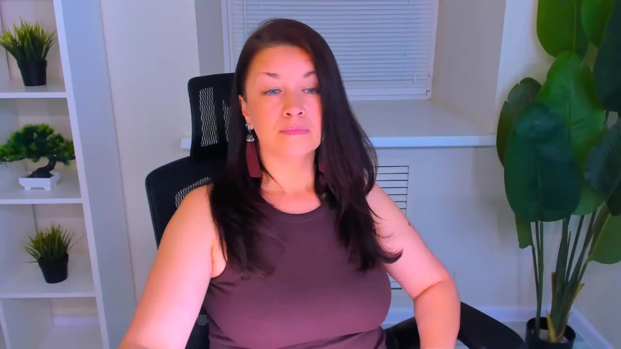 AnaMills Adult Chat October 27, 2026