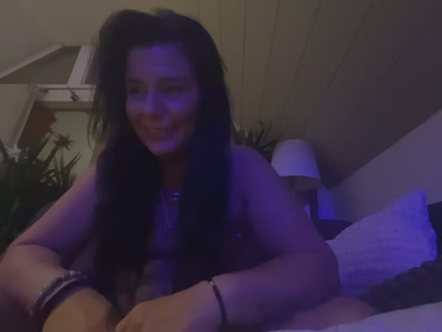 Nachbarin_Bibi Adult Chat October 28, 2026