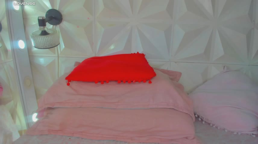cute_latinaxxx Adult Chat October 28, 2026