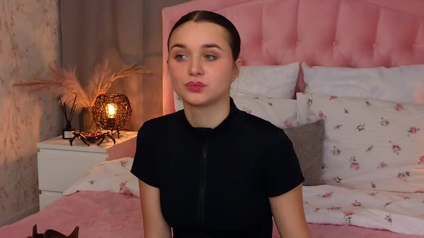 JulietteHembers Adult Chat October 29, 2026