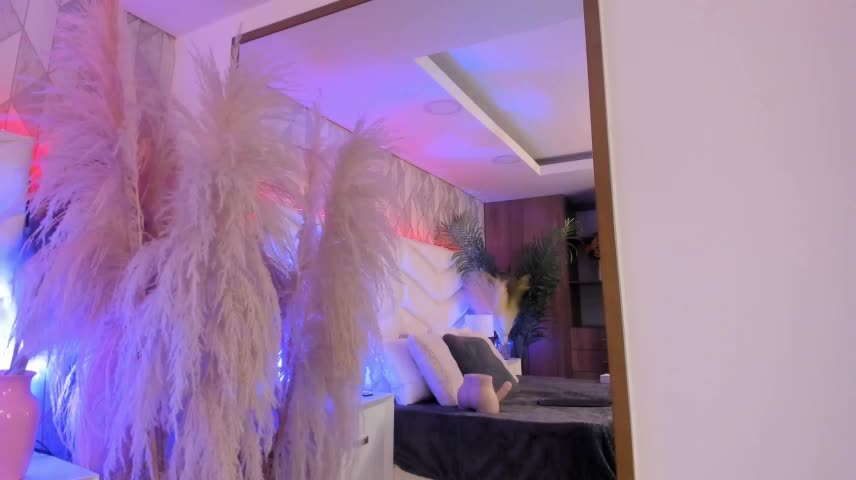 Lizzi_Hotman_ Adult Chat October 29, 2026