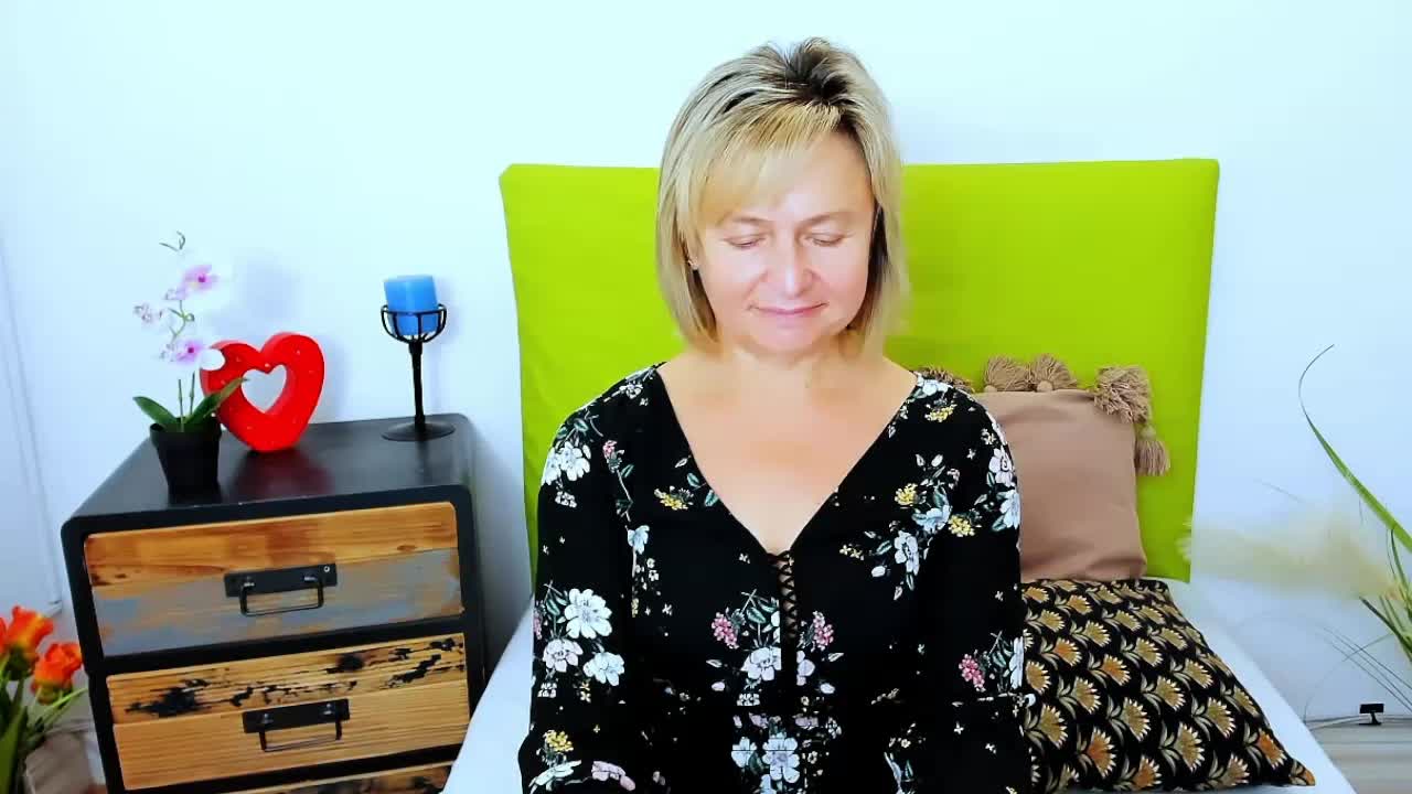 MarieneMature Adult Chat October 31, 2026